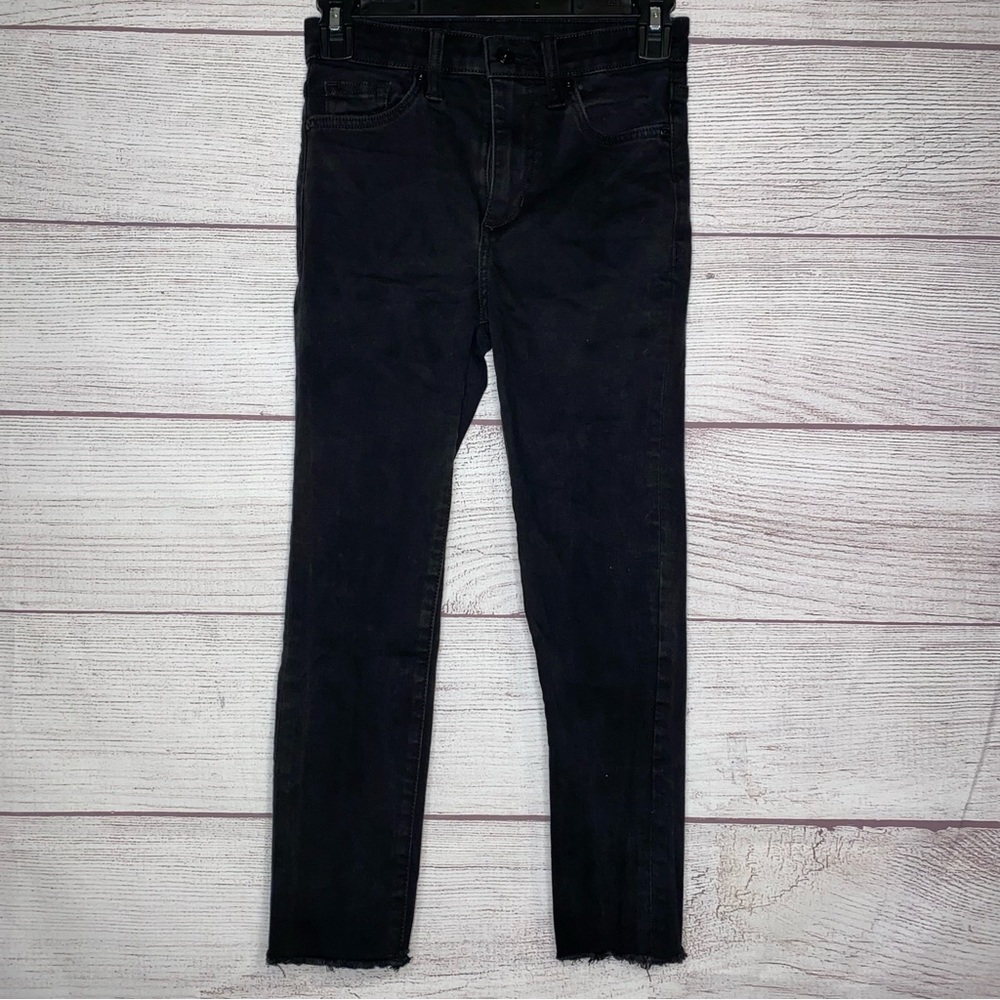 Joe’s Jeans women’s black crop jeans